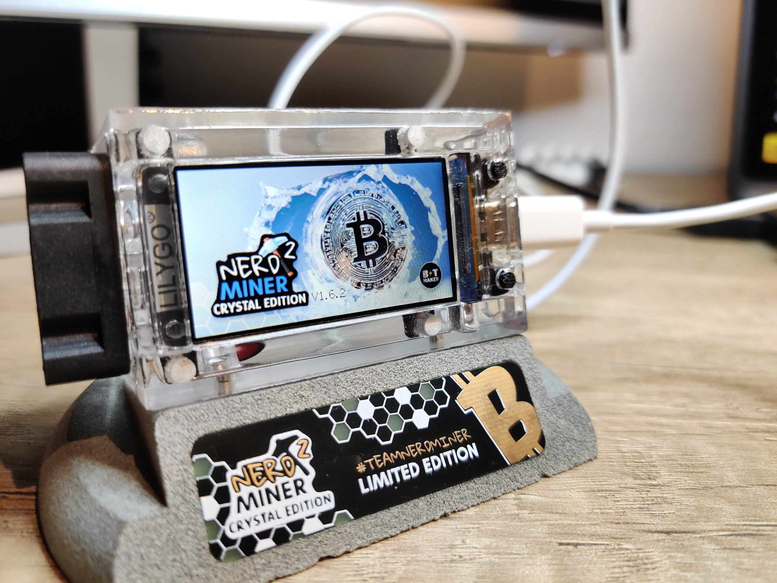 NerdMiner Crystal Edition